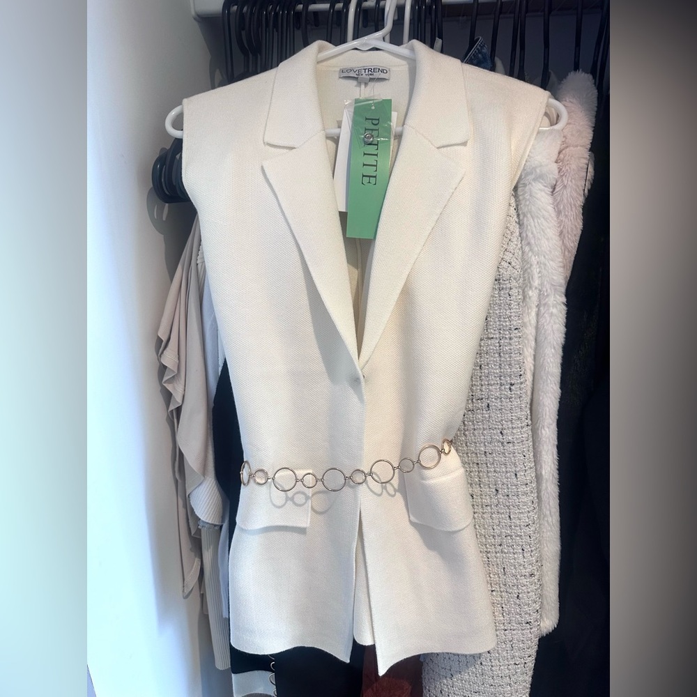 Women’s Waist Coat : Sleeveless blazer with waist belt : Medium Petite